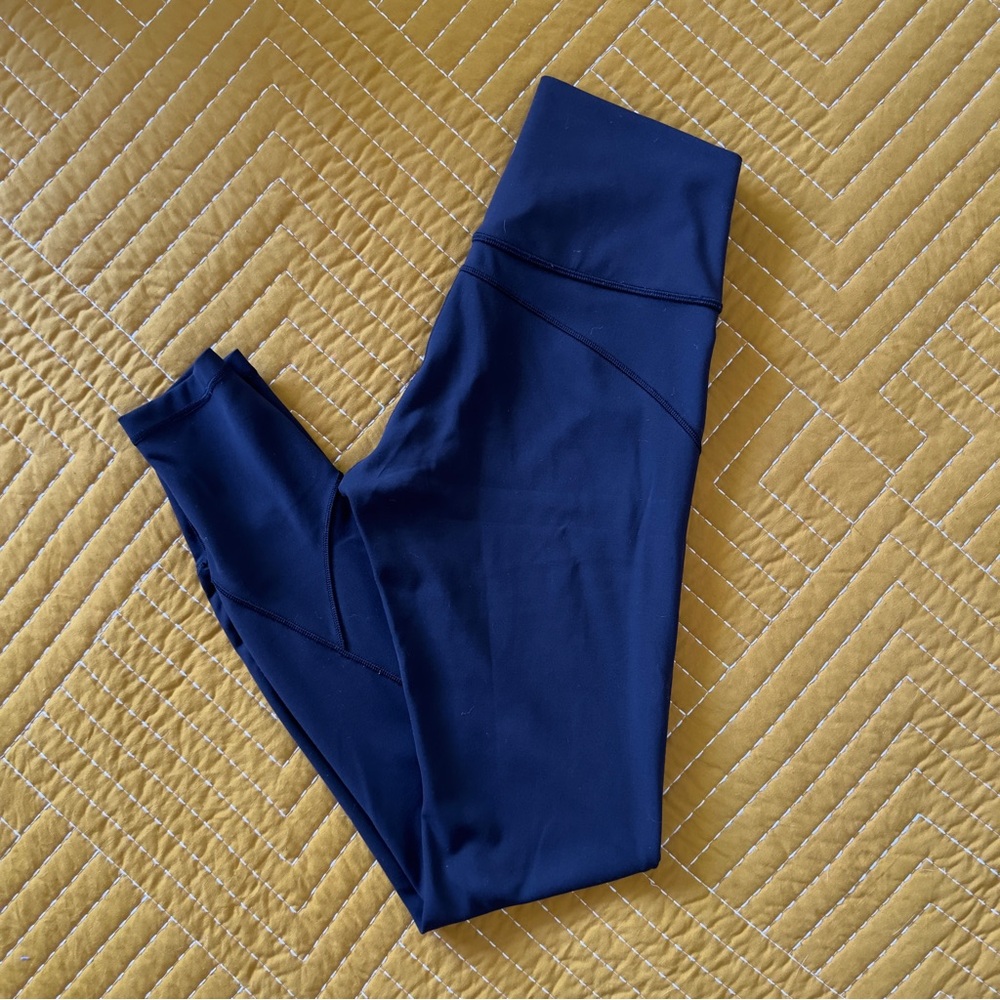 Lululemon - In Movement Tight 28”